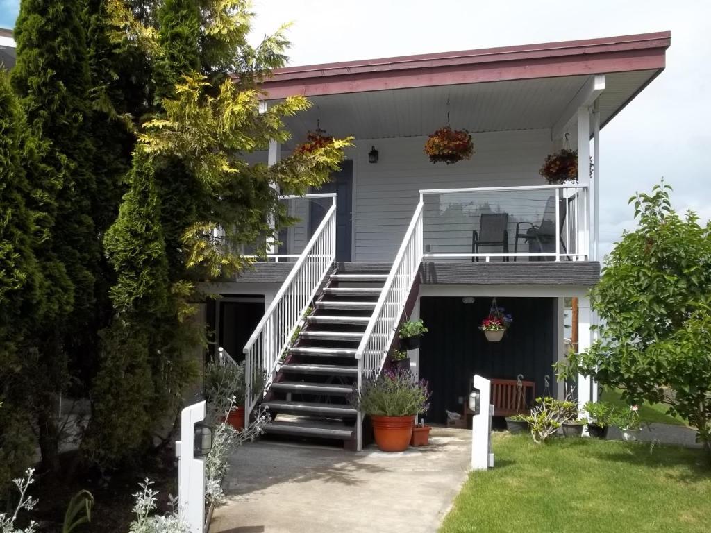 Bayshore Waterfront Inn Ucluelet Extérieur photo