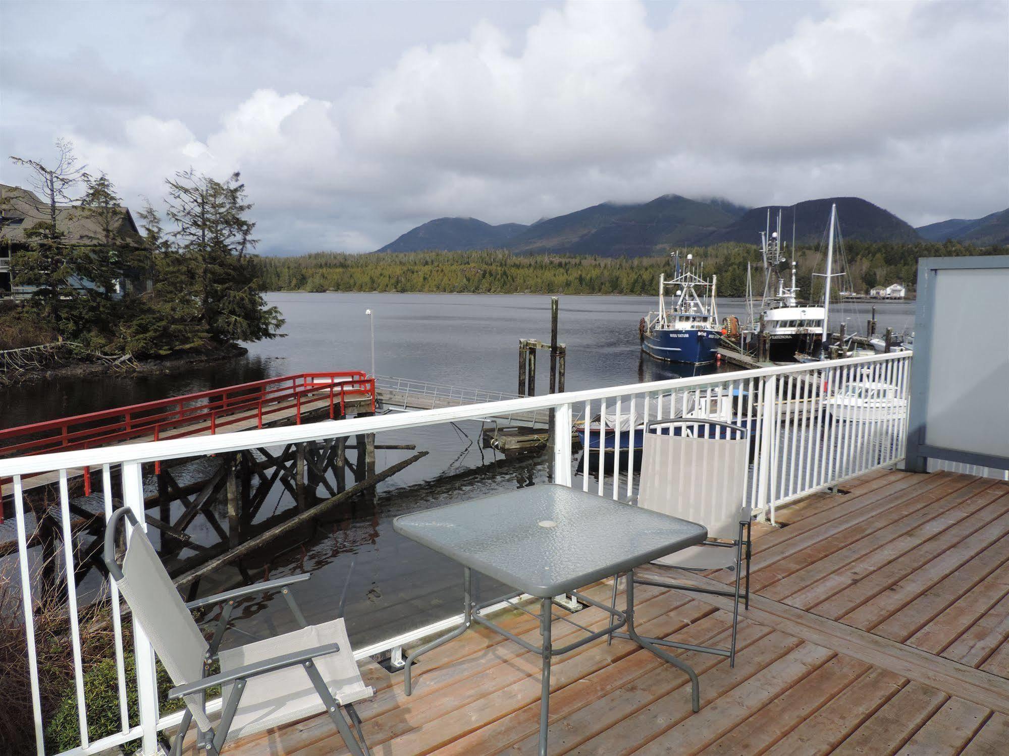 Bayshore Waterfront Inn Ucluelet Extérieur photo